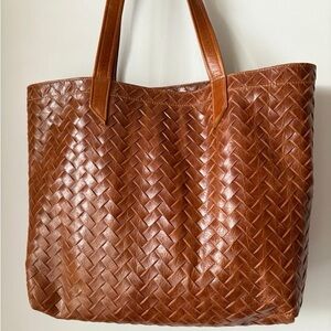 Elegant Brown Woven Tote Bag